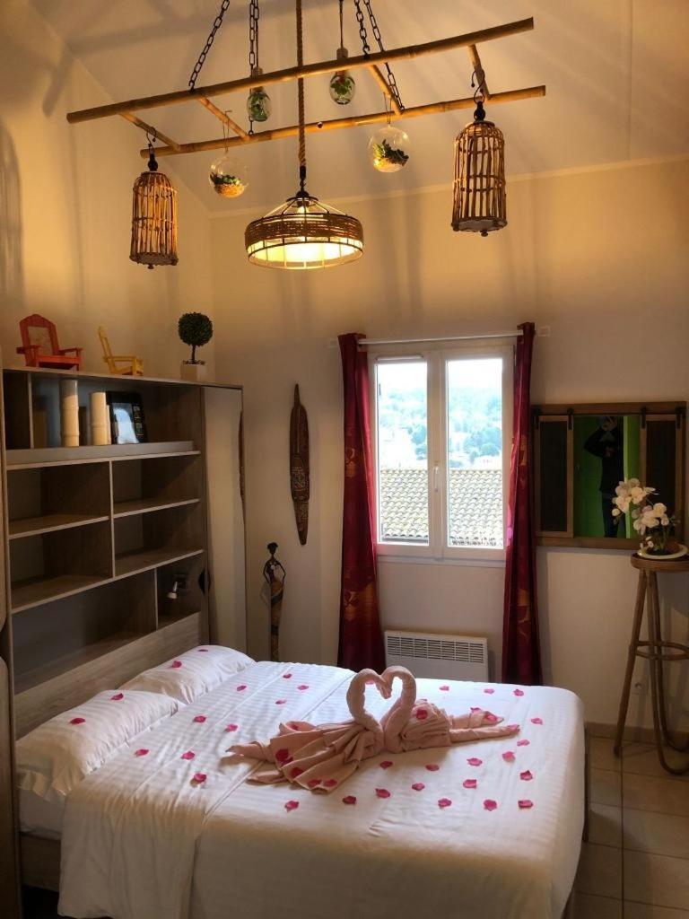 L'Enea - Maison Avec Piscine Partagee Leilighet Sarlat-la-Canéda Eksteriør bilde